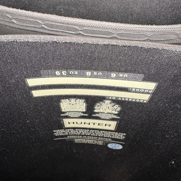 Hunter Women’s tall black rain boot - Picture 4 of 7